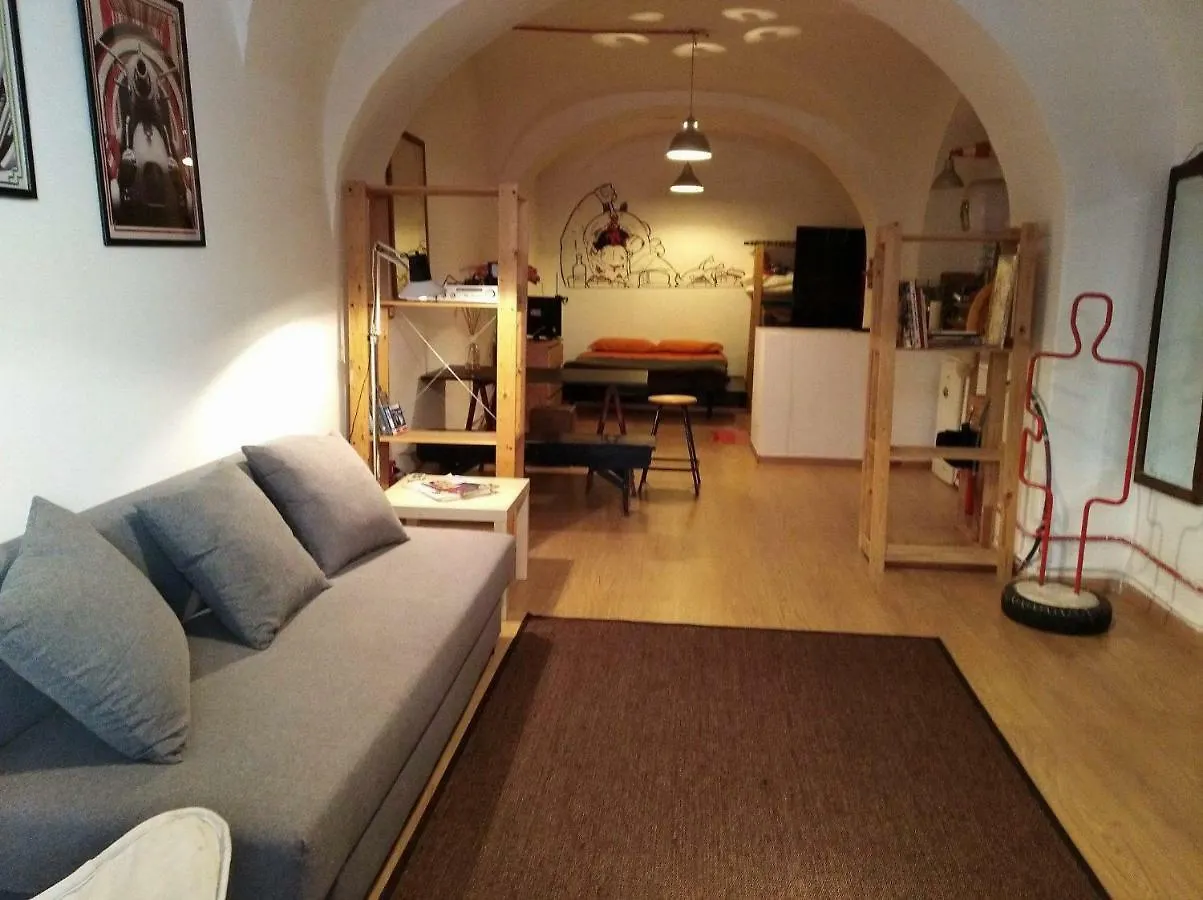 Via Santa Barbara Appartamento location